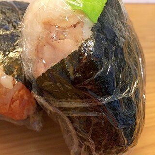 チキン岩塩焼き おにぎり